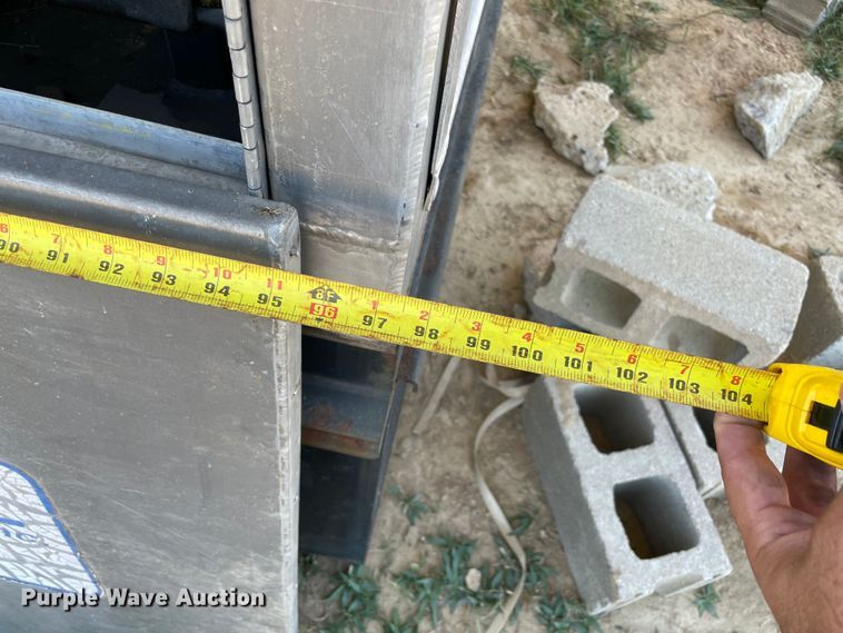 image for item MR9429 Newage  generator