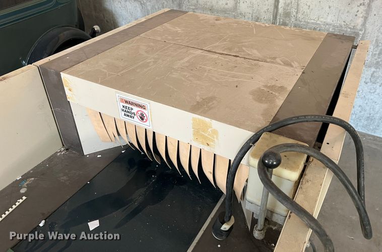 image for item MR9927 Cummins 1460  paper shredder