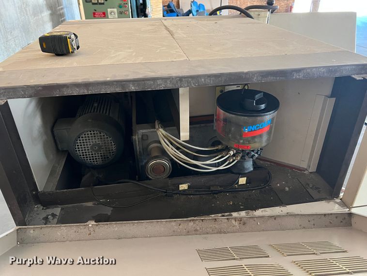 image for item MR9927 Cummins 1460  paper shredder