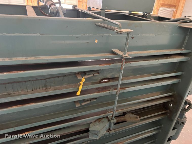 image for item MR9929 Marathon 6030  cardboard baler