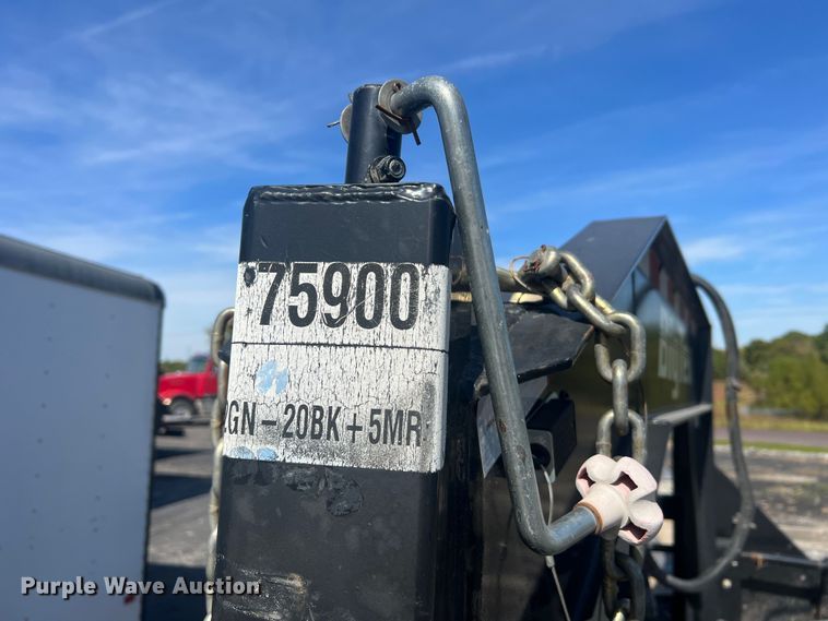 image for item MR9942 2017 Bigtex 22GN-20BK+5MR  equipment trailer