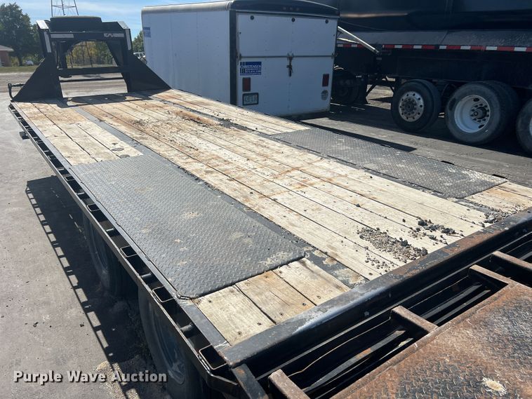 image for item MR9942 2017 Bigtex 22GN-20BK+5MR  equipment trailer