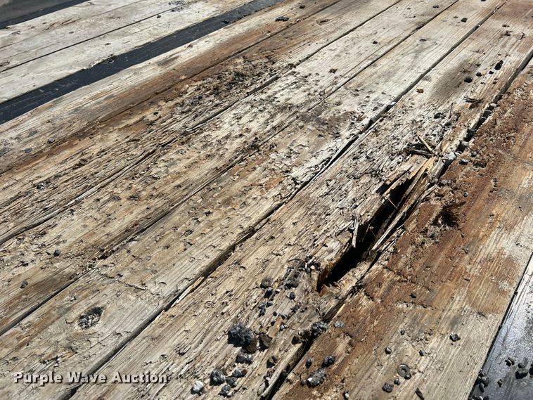 image for item MR9942 2017 Bigtex 22GN-20BK+5MR  equipment trailer