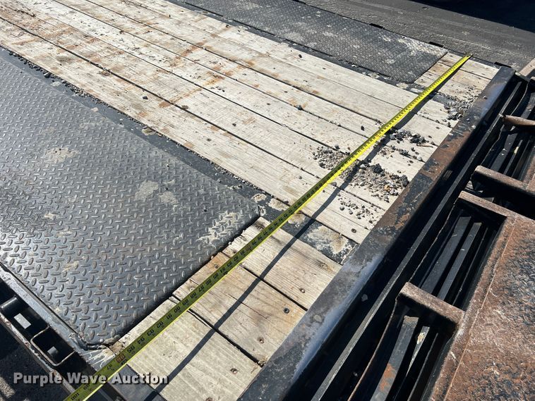 image for item MR9942 2017 Bigtex 22GN-20BK+5MR  equipment trailer