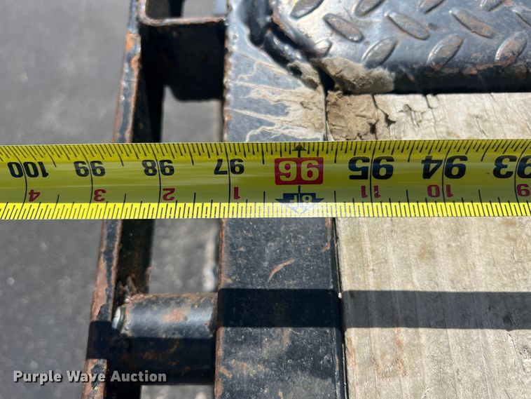 image for item MR9942 2017 Bigtex 22GN-20BK+5MR  equipment trailer