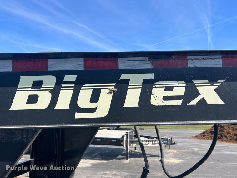 image for item MR9942 2017 Bigtex 22GN-20BK+5MR  equipment trailer
