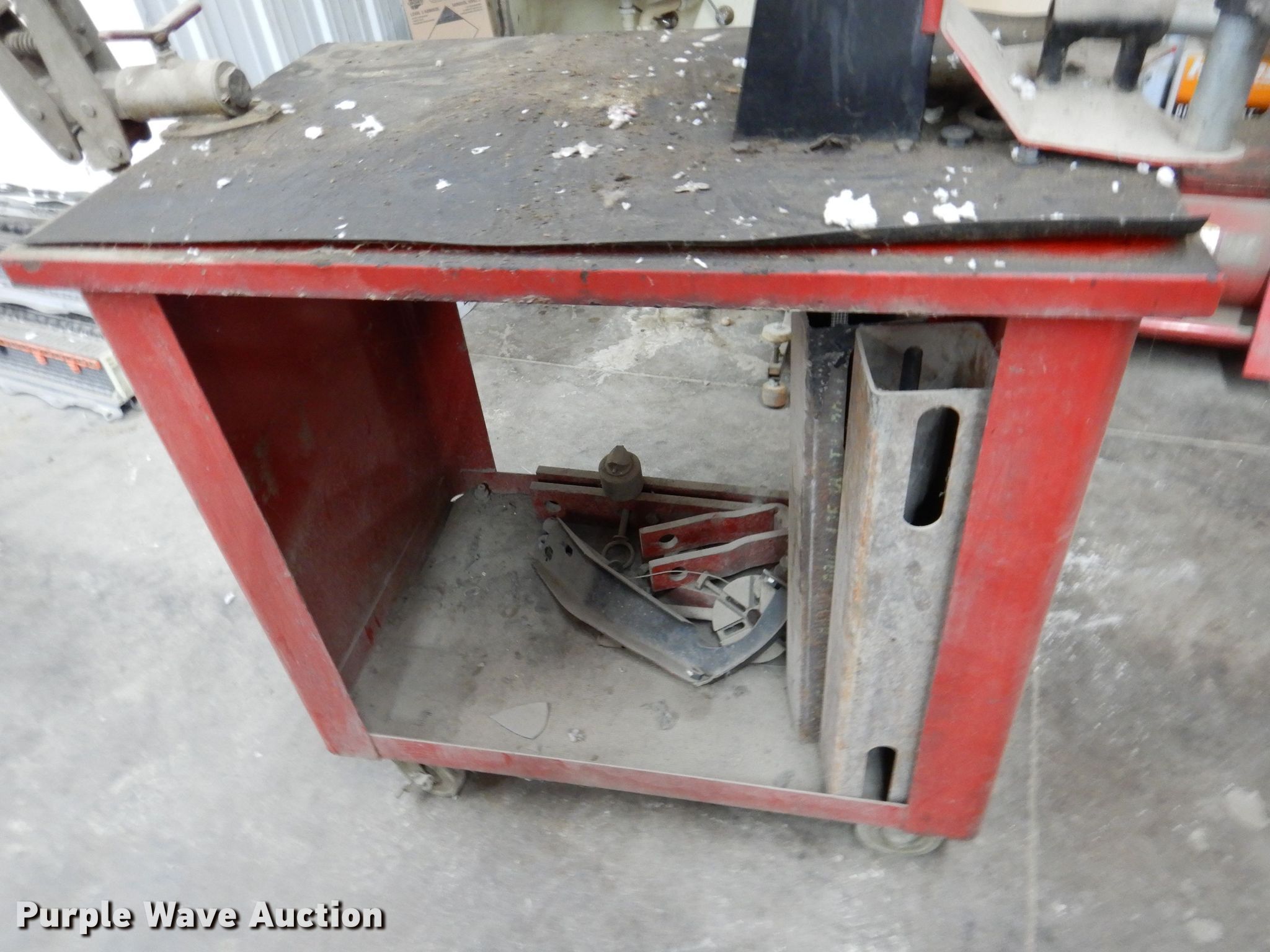 Branick MST580A manual strut spring compressor in Bloomfield, IA