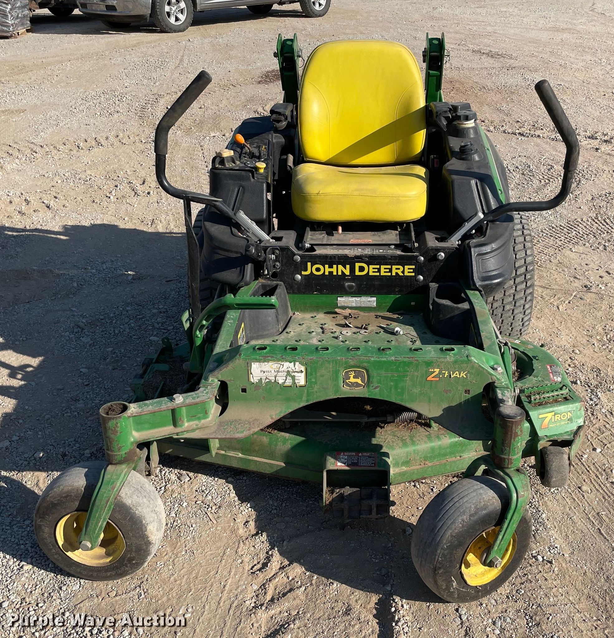 John Deere Z925M lawn mower in Ardmore, OK Item MR9382 sold Purple Wave