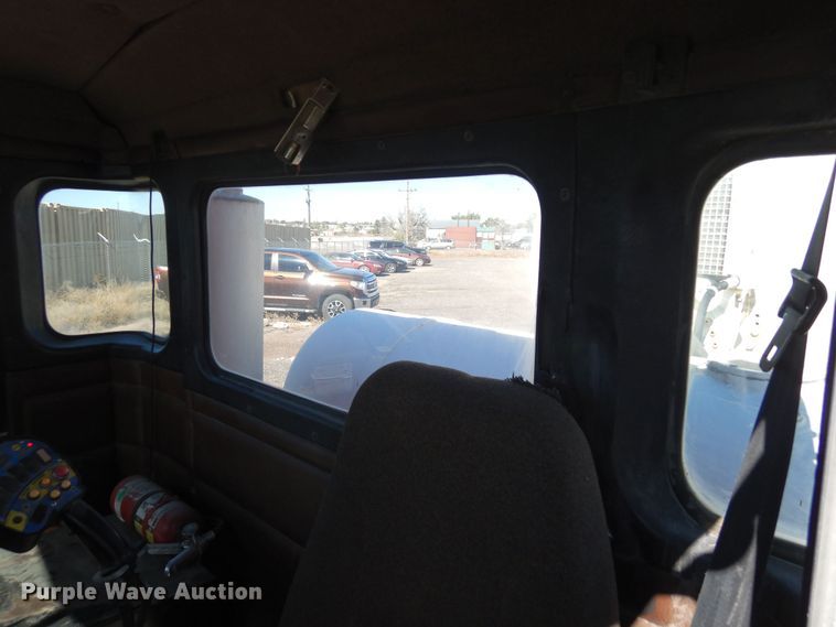 image for item DF8124 2001 Kenworth W900  ready mix truck