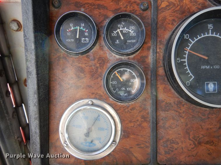 image for item DF8124 2001 Kenworth W900  ready mix truck