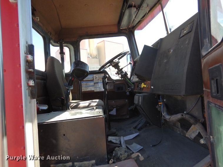 image for item DF8124 2001 Kenworth W900  ready mix truck