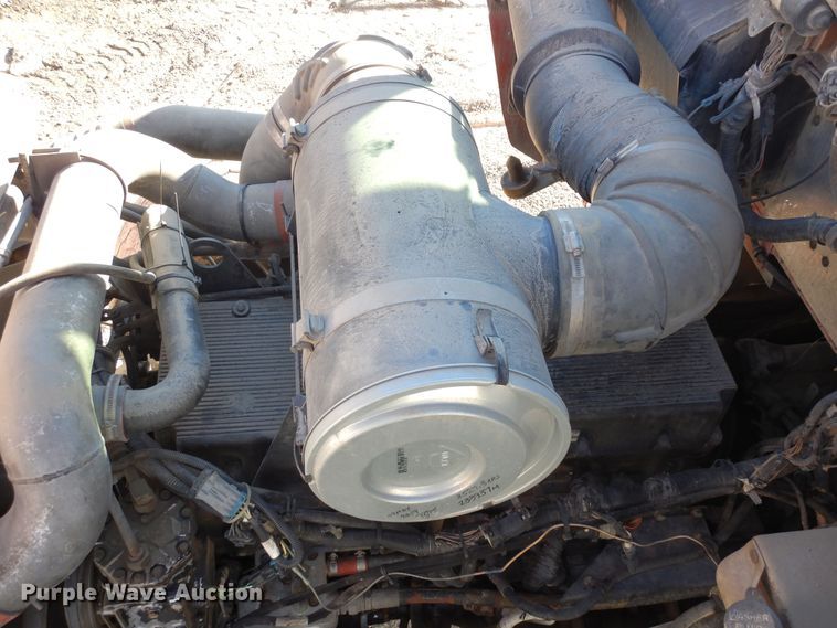 image for item DF8124 2001 Kenworth W900  ready mix truck