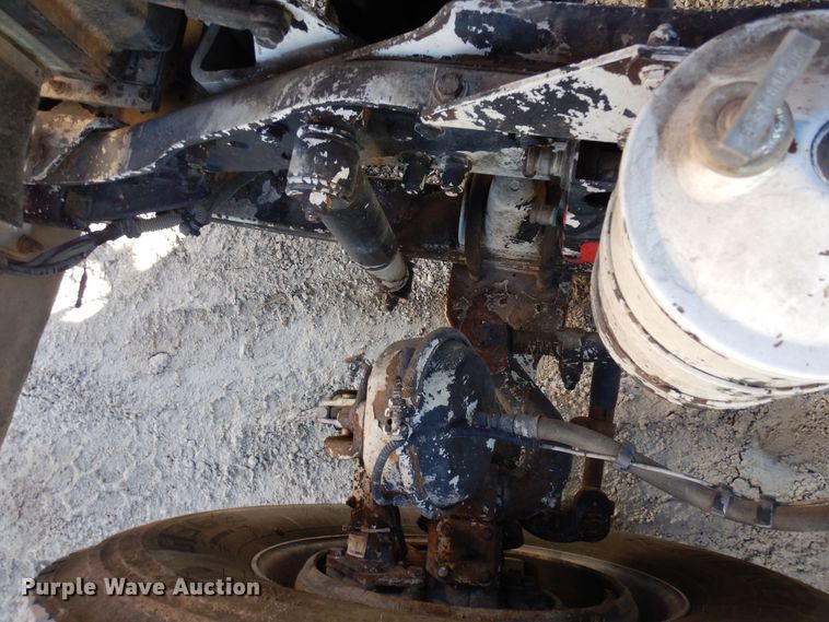 image for item DF8124 2001 Kenworth W900  ready mix truck