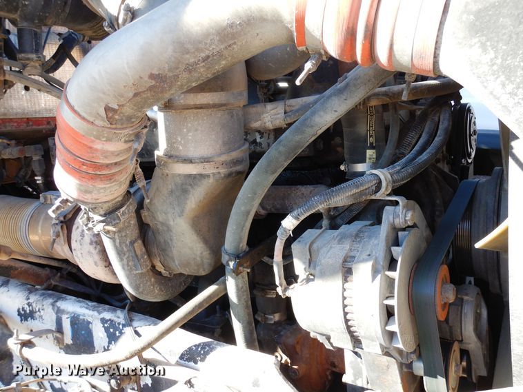 image for item DF8124 2001 Kenworth W900  ready mix truck