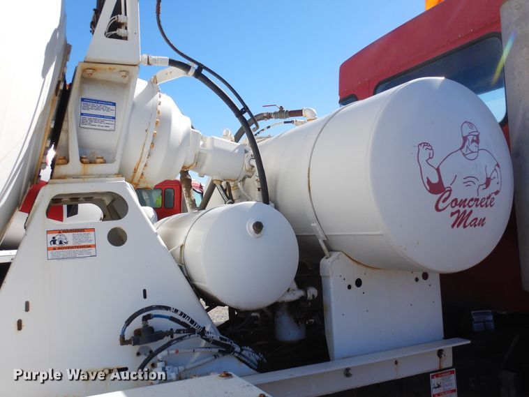 image for item DF8124 2001 Kenworth W900  ready mix truck