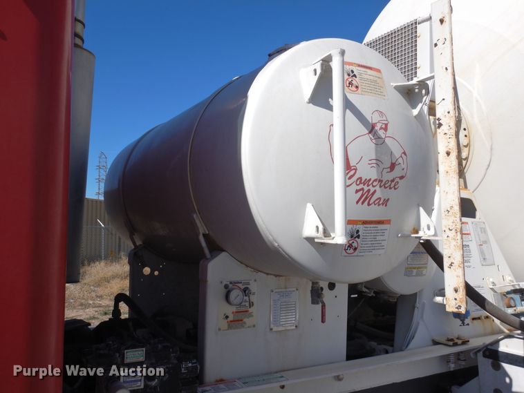 image for item DF8124 2001 Kenworth W900  ready mix truck