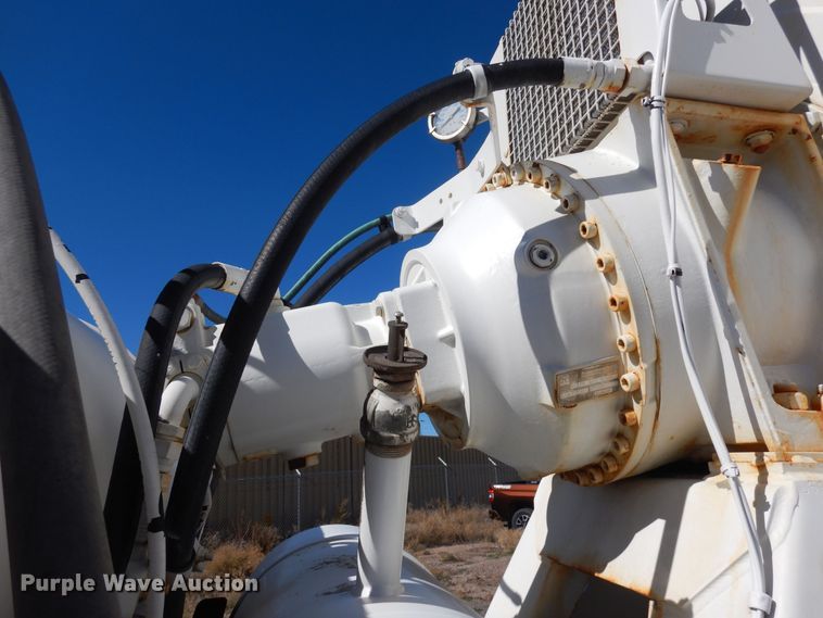 image for item DF8124 2001 Kenworth W900  ready mix truck