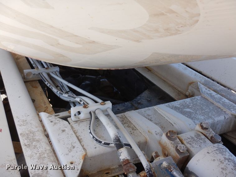 image for item DF8124 2001 Kenworth W900  ready mix truck