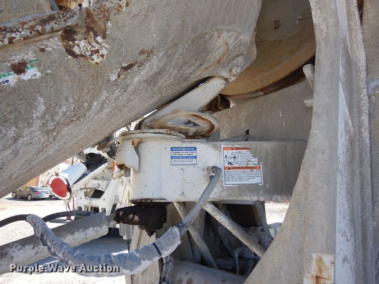 image for item DF8124 2001 Kenworth W900  ready mix truck