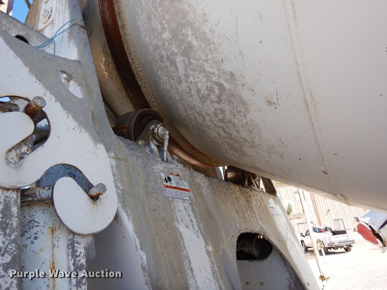 image for item DF8124 2001 Kenworth W900  ready mix truck