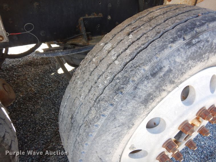 image for item DF8124 2001 Kenworth W900  ready mix truck