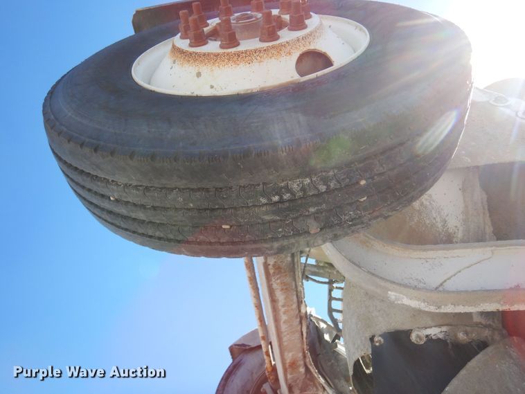 image for item DF8124 2001 Kenworth W900  ready mix truck