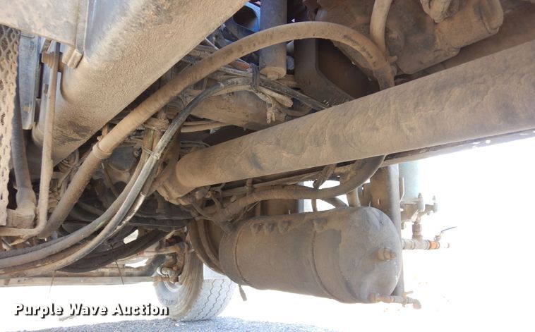 image for item DF8124 2001 Kenworth W900  ready mix truck