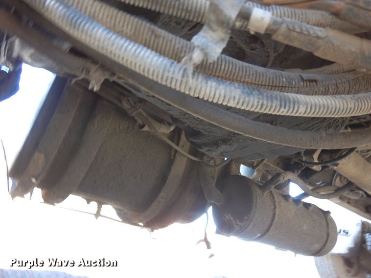 image for item DF8124 2001 Kenworth W900  ready mix truck