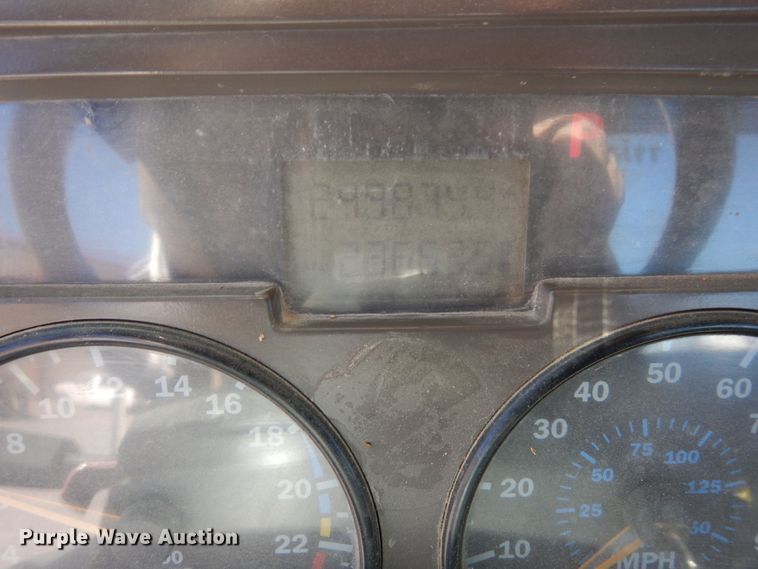 image for item DF8125 2004 Mack CV513 Granite  ready mix truck