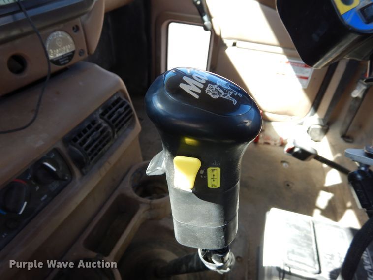 image for item DF8125 2004 Mack CV513 Granite  ready mix truck