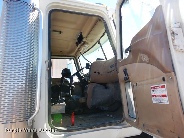 image for item DF8125 2004 Mack CV513 Granite  ready mix truck