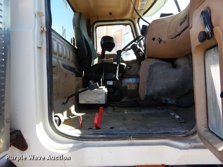 image for item DF8125 2004 Mack CV513 Granite  ready mix truck