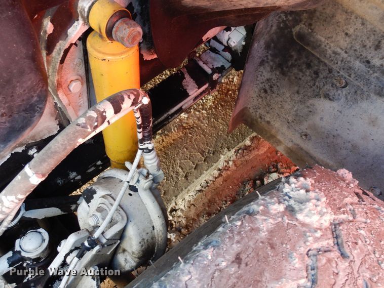 image for item DF8125 2004 Mack CV513 Granite  ready mix truck