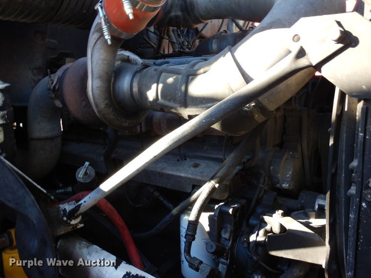 image for item DF8125 2004 Mack CV513 Granite  ready mix truck