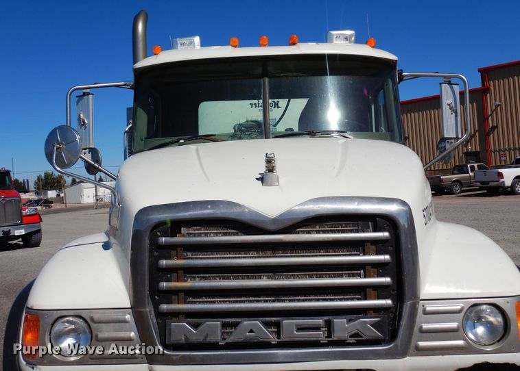 image for item DF8125 2004 Mack CV513 Granite  ready mix truck