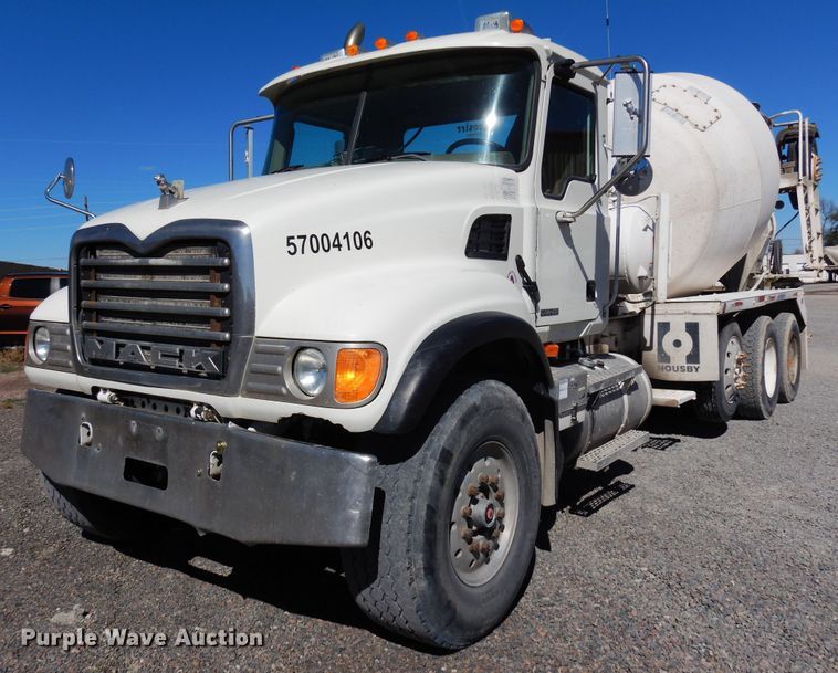 image for item DF8125 2004 Mack CV513 Granite  ready mix truck