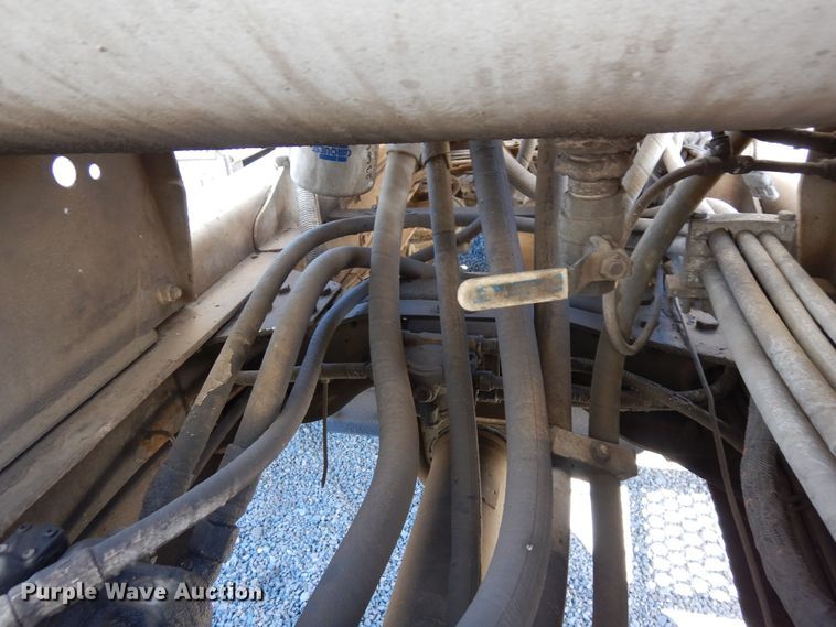 image for item DF8125 2004 Mack CV513 Granite  ready mix truck