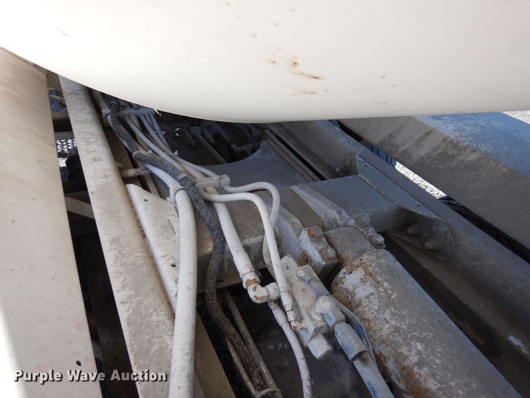 image for item DF8125 2004 Mack CV513 Granite  ready mix truck