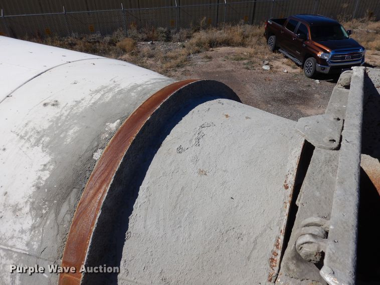 image for item DF8125 2004 Mack CV513 Granite  ready mix truck