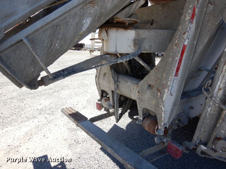 image for item DF8125 2004 Mack CV513 Granite  ready mix truck