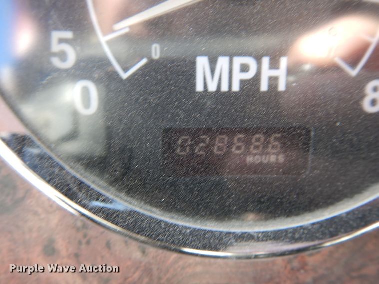 image for item DF8126 2000 International 5500i  ready mix truck