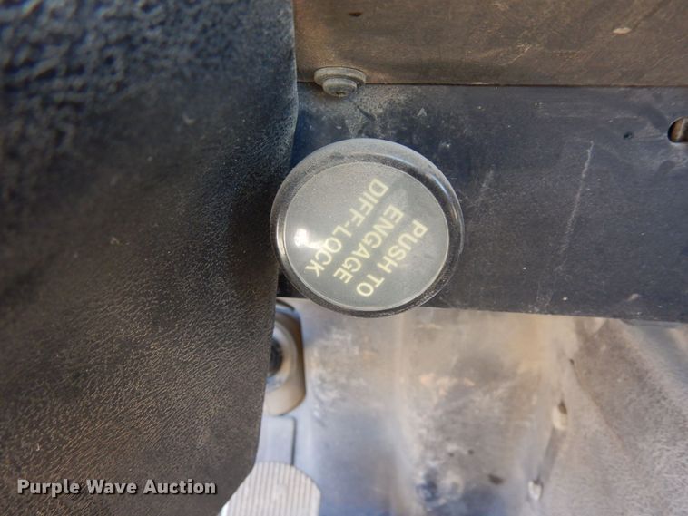 image for item DF8126 2000 International 5500i  ready mix truck