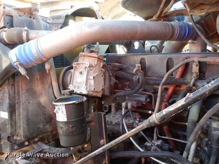 image for item DF8126 2000 International 5500i  ready mix truck