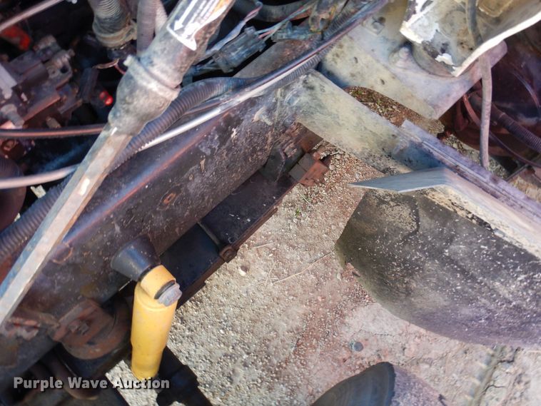 image for item DF8126 2000 International 5500i  ready mix truck