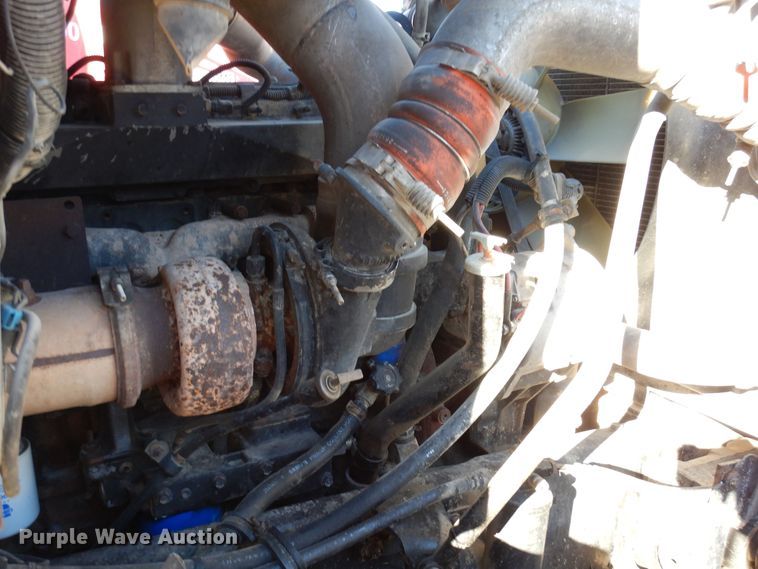 image for item DF8126 2000 International 5500i  ready mix truck