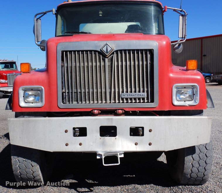 image for item DF8126 2000 International 5500i  ready mix truck