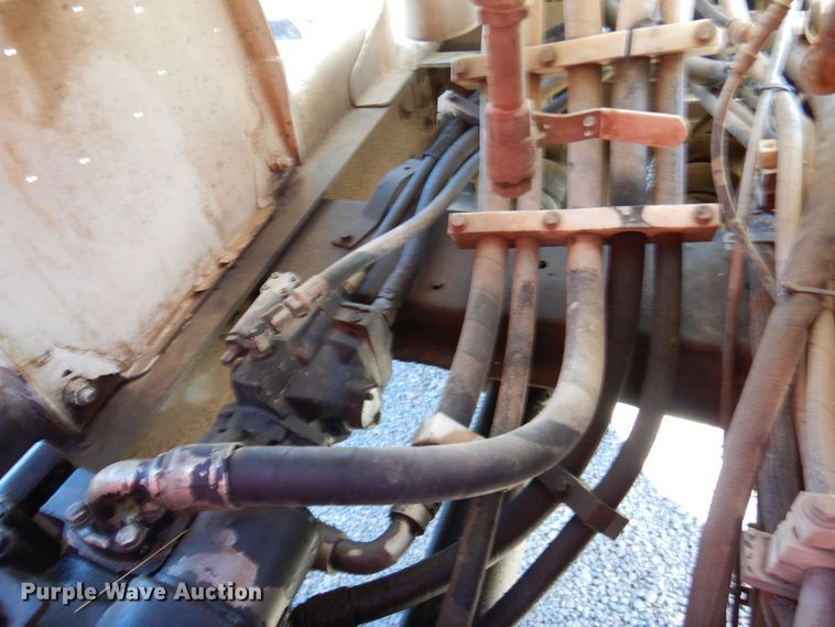 image for item DF8126 2000 International 5500i  ready mix truck