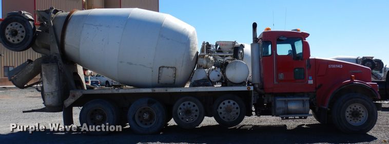 image for item DF8127 2001 Kenworth W900  ready mix truck