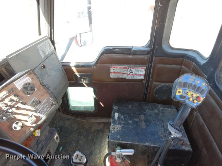 image for item DF8127 2001 Kenworth W900  ready mix truck