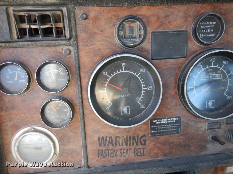 image for item DF8127 2001 Kenworth W900  ready mix truck